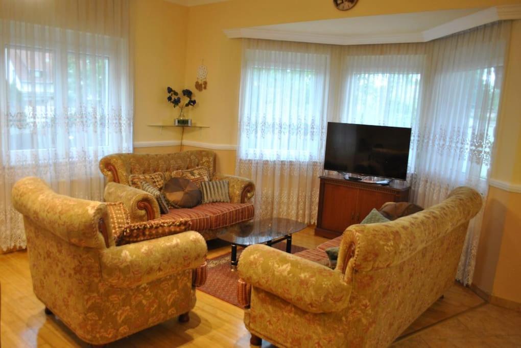 Exigens House Apartment