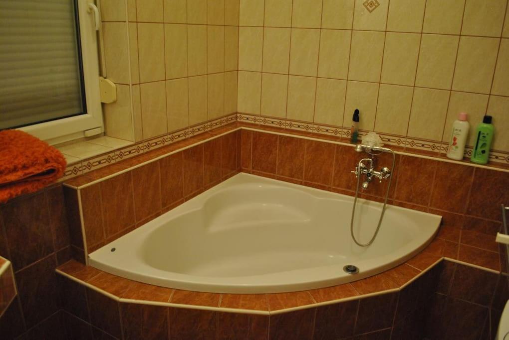 Exigens House Apartment *
